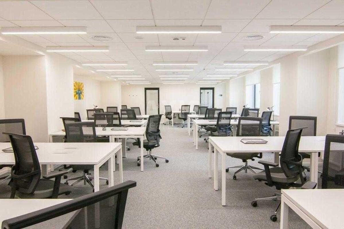 Office vul. Zhyljans'ka 30А, 340m20