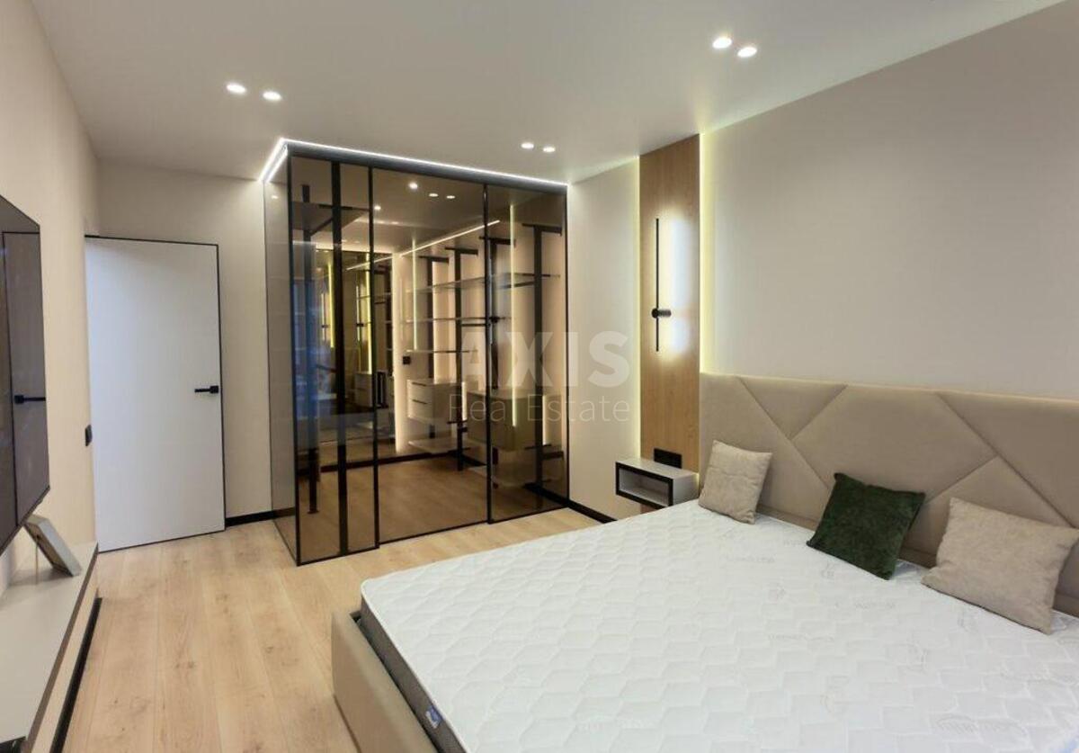 2к квартира вул. Михайла Максимовича 26Д608887