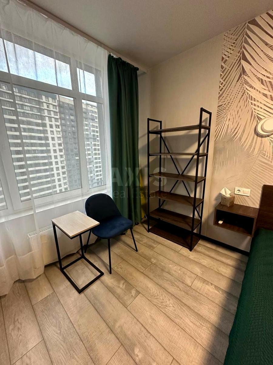 2k apartment vul. Sverstjuka Jevgena 4610123