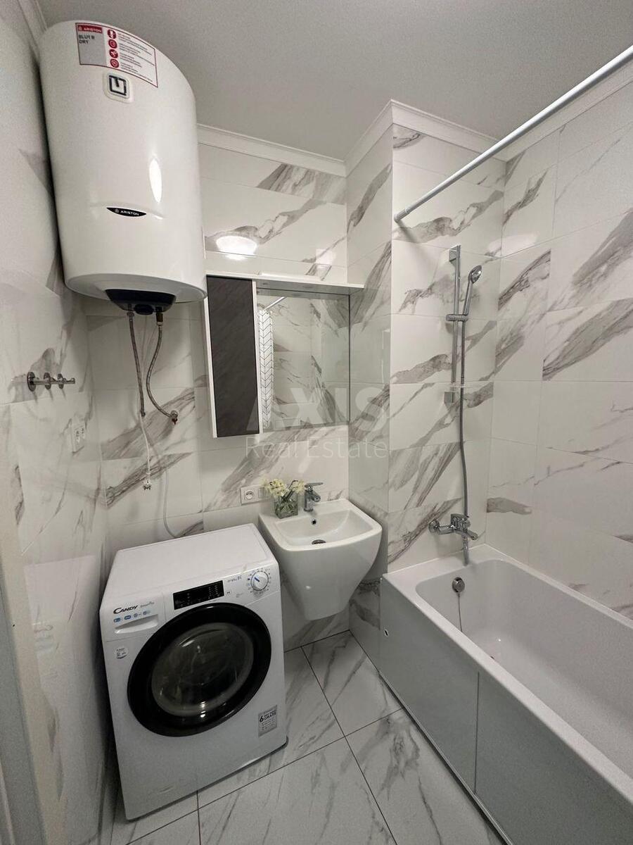 1k apartment pr-t Bazhana Mykoly 174