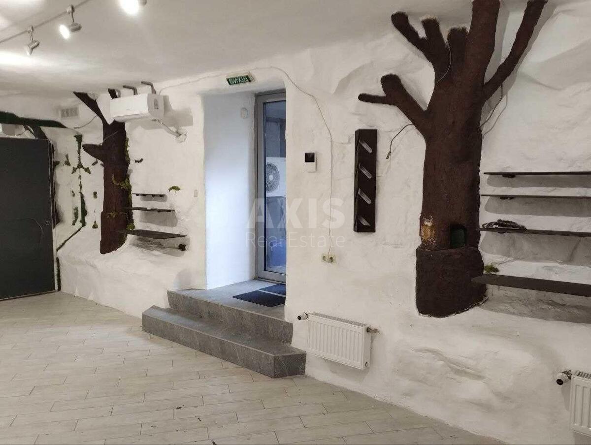 Office vul. Nemyrovycha-Danchenka 14/13, 153m2