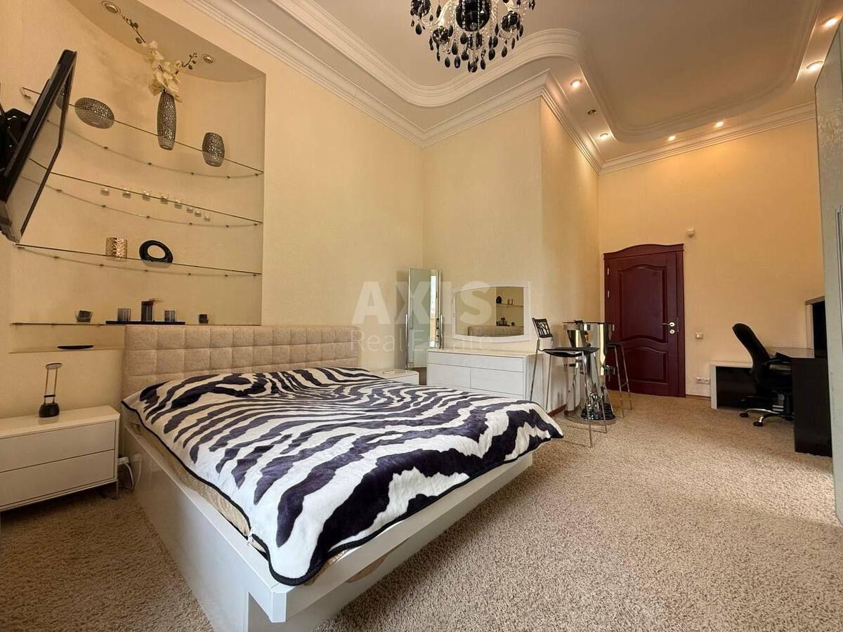 4k apartment vul. Kost'ol'na 85832415