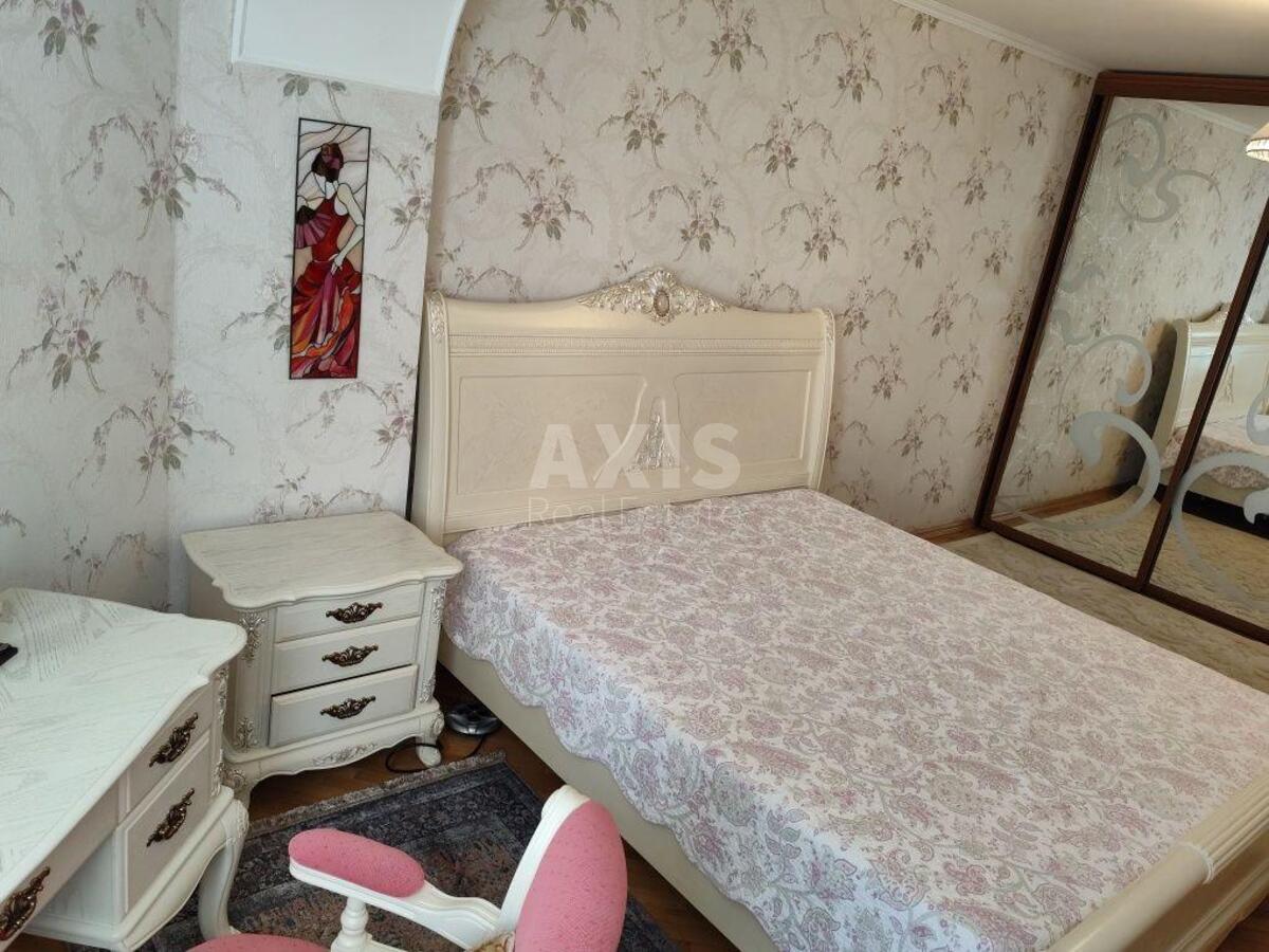 3к квартира пр-т Героев Сталинграда 24А5808412