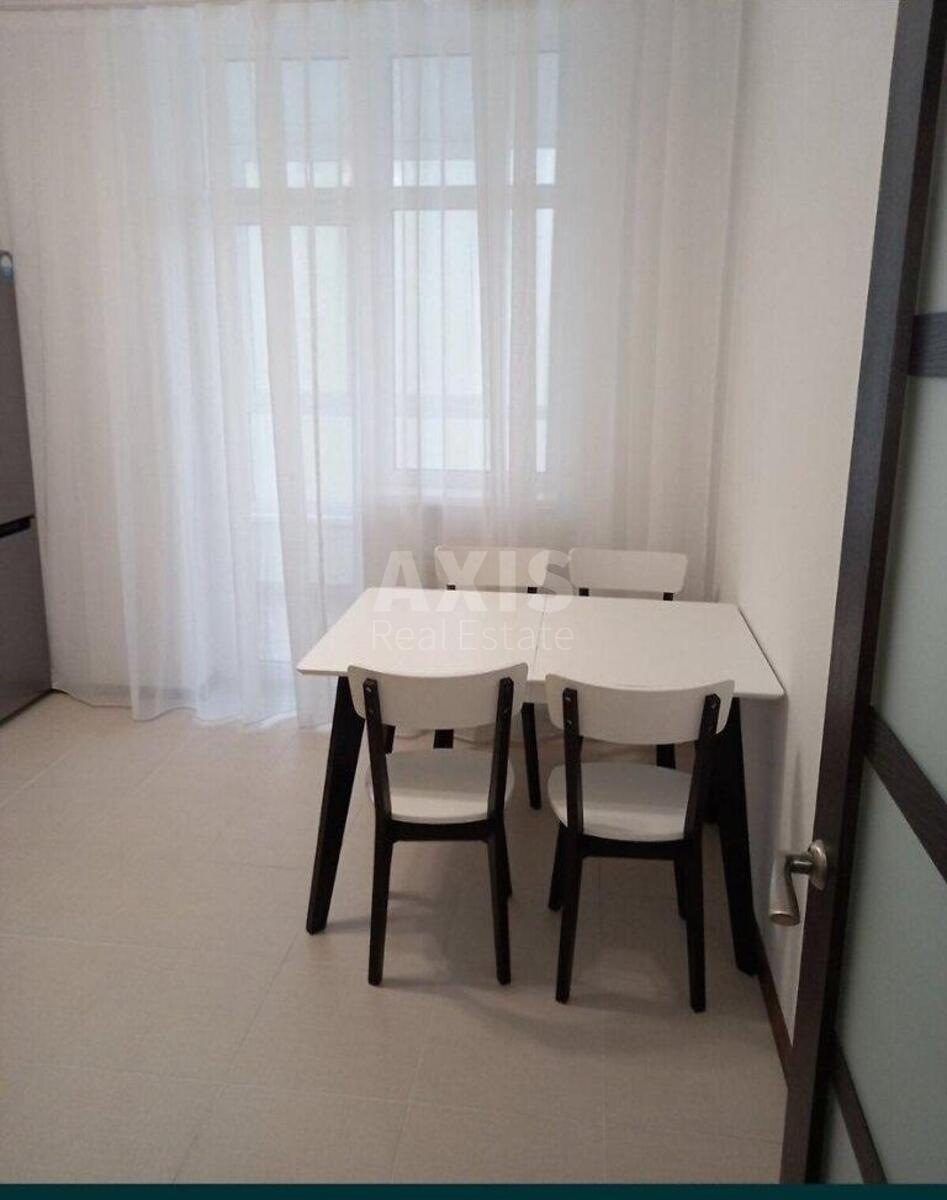 1k apartment pr-t Berestejskij 67Б624411