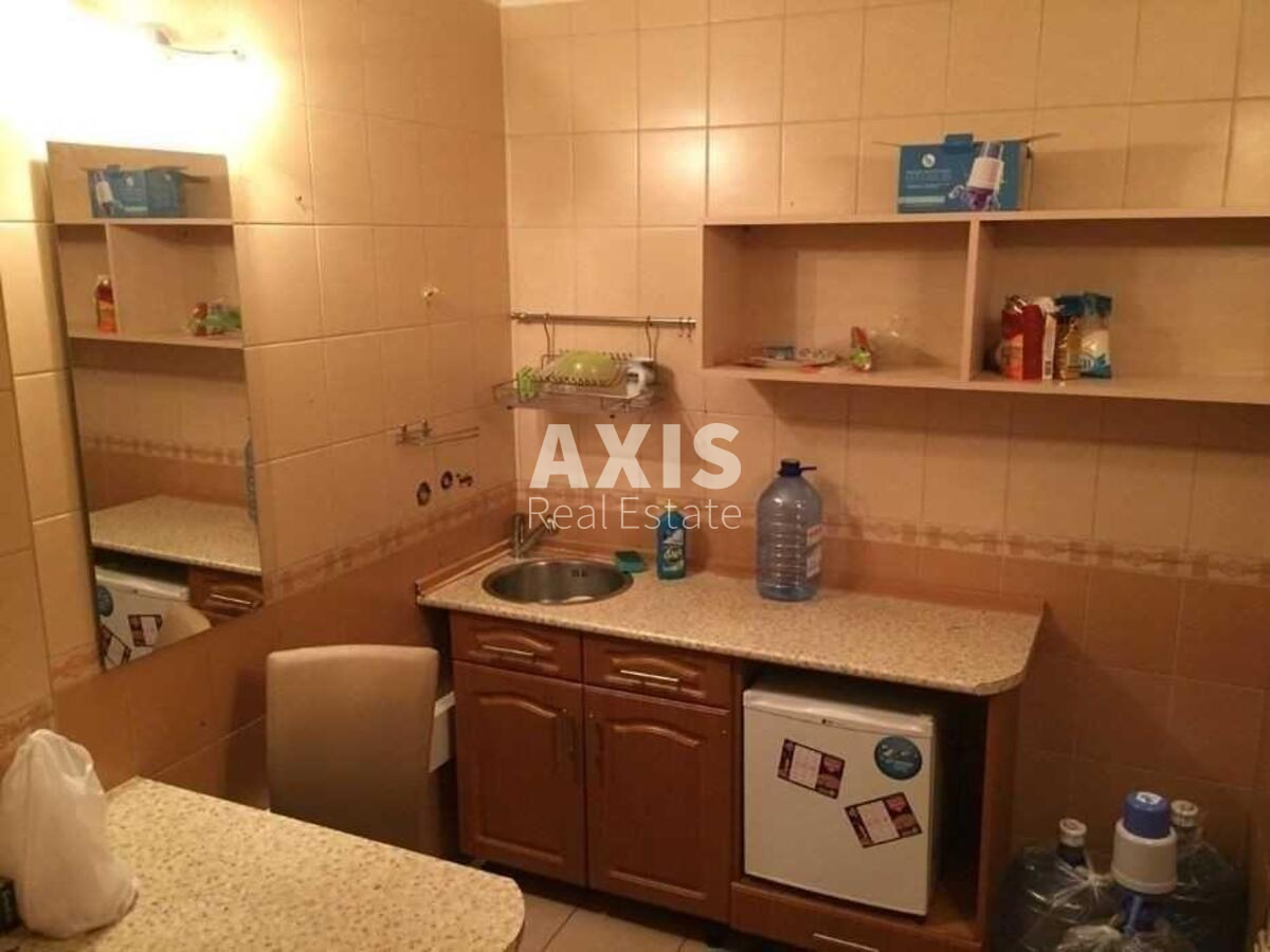 Office vul. Saksagans'kogo 49, 90m26