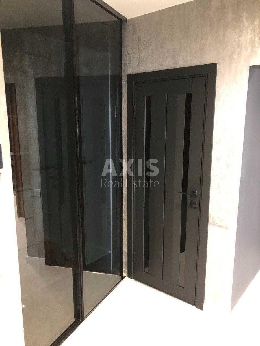 2k apartment vul. Sverstjuka Jevgena 47