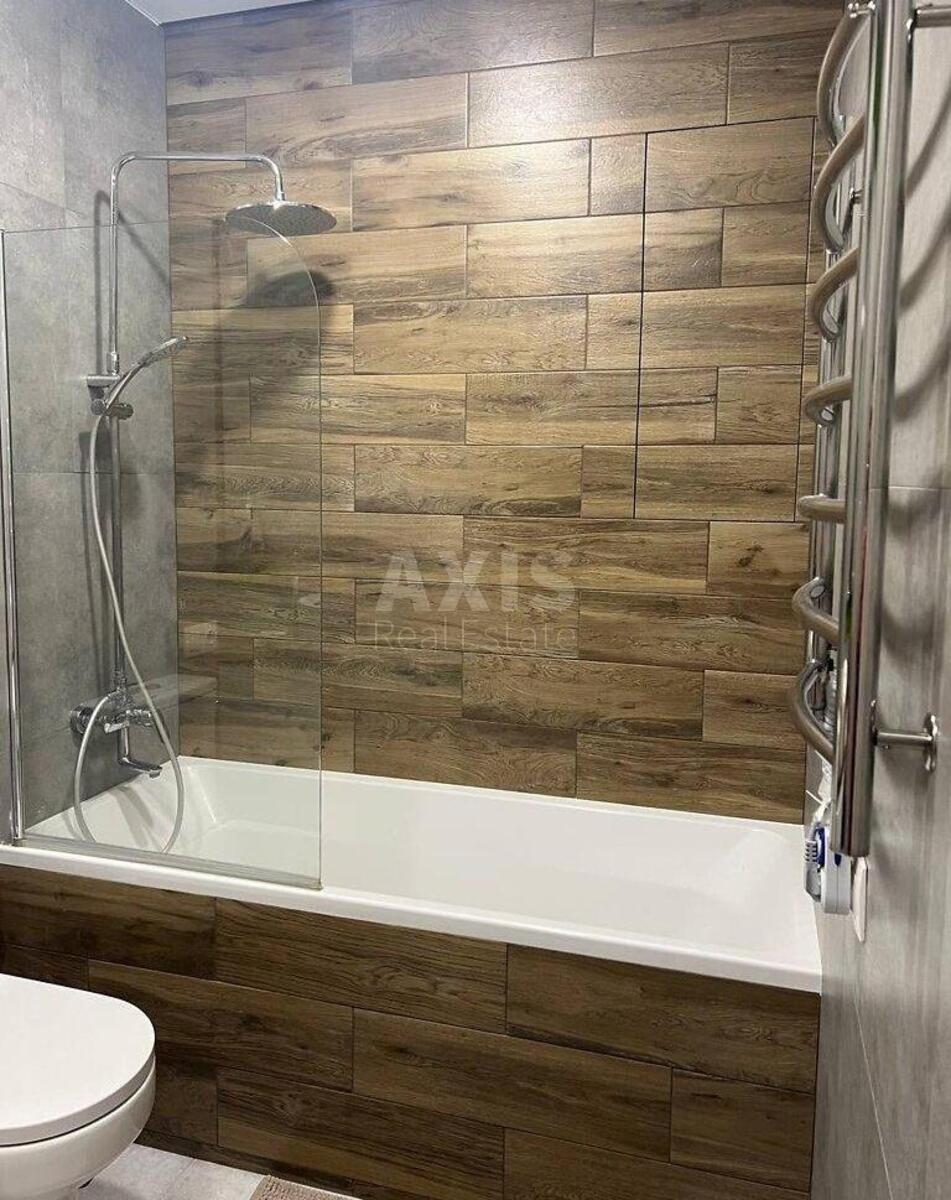 1k apartment vul. Glybochyc'ka 13/56