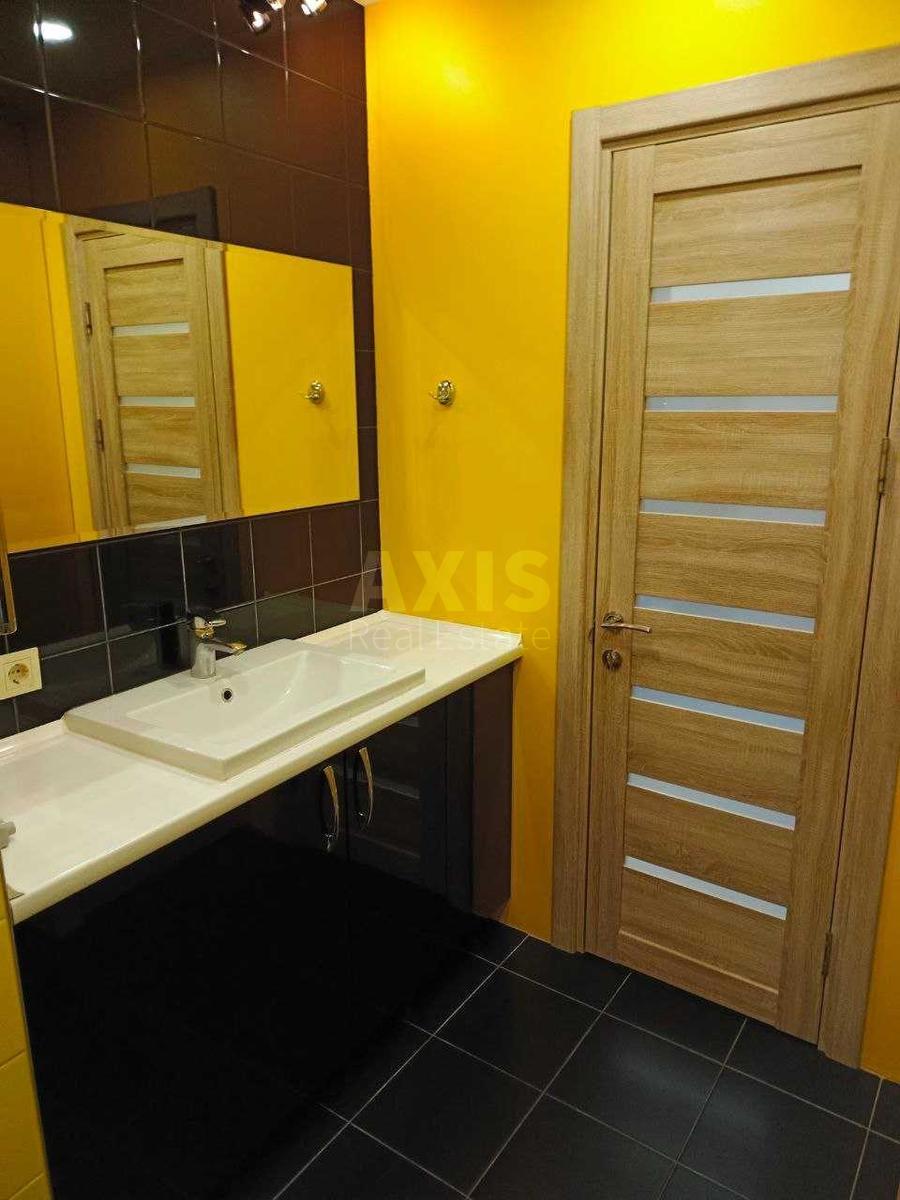 1k apartment vul. Zarichna 15