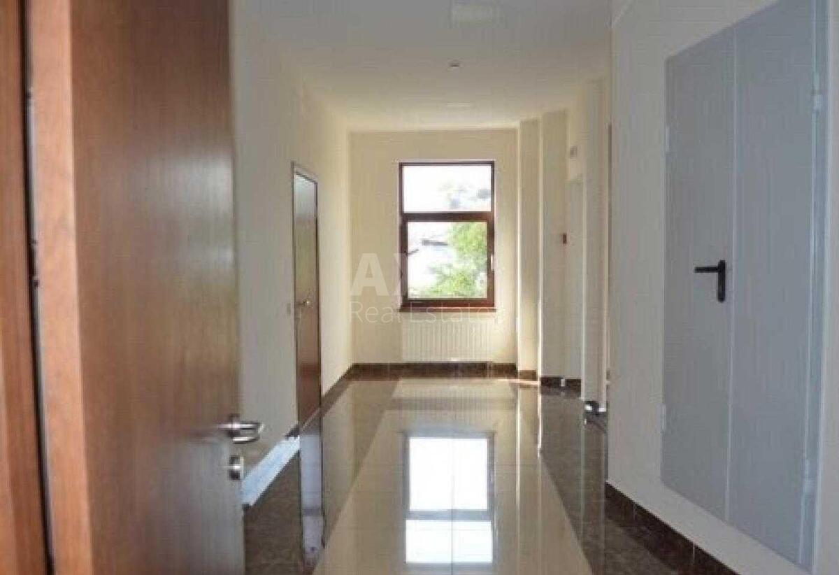 Office vul. Saksagans'kogo 40/85, 256m21