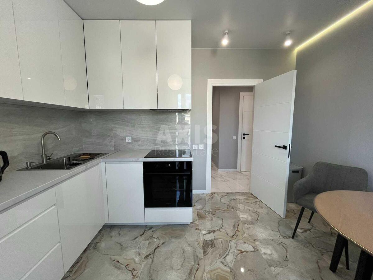 2к квартира ул. Бережанская 15629930