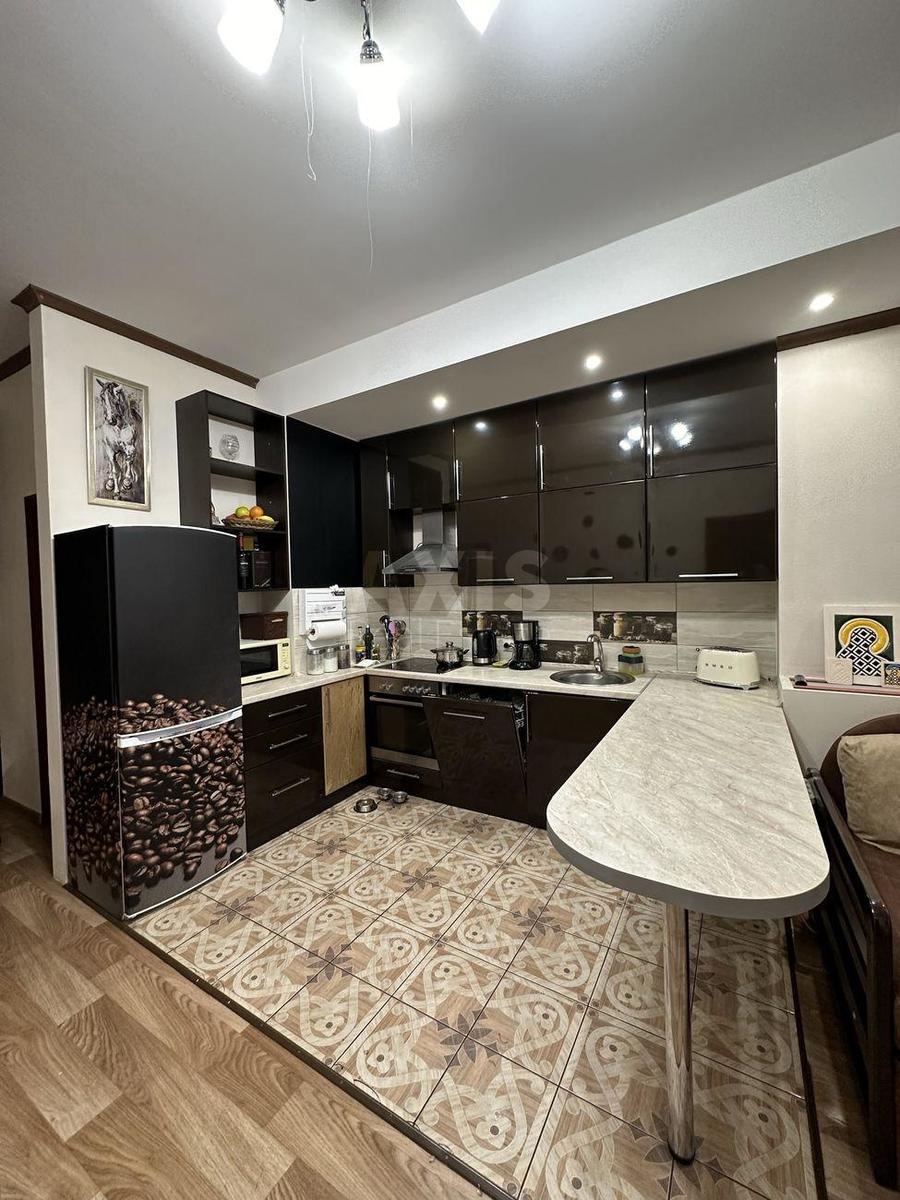 2k apartment vul. Lobanovs'kogo 210