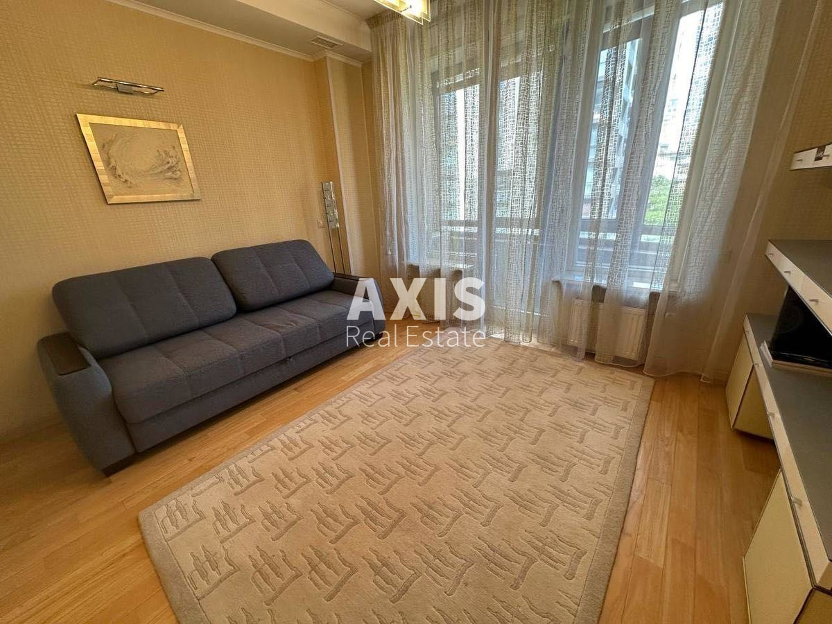 4k apartment vul. Zhyljans'ka 592