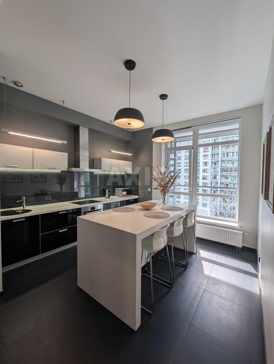 2k apartment vul. Dragomyrova Myhajla 558899
