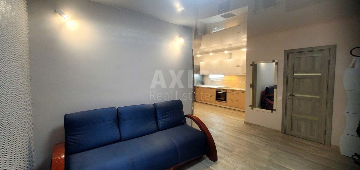 2k apartment vul. Lypkivs'kogo Vasylja Mytropolyta 37в