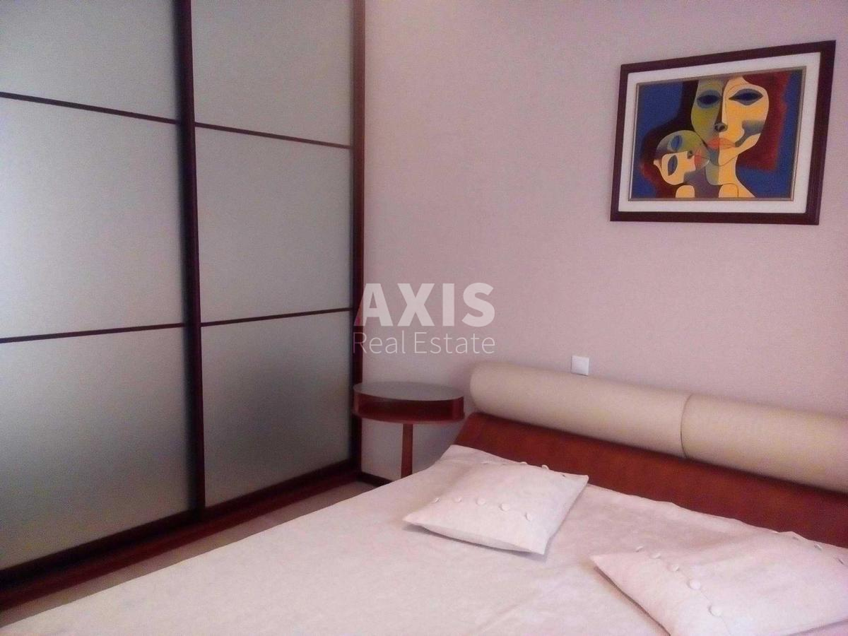 4k apartment vul. Kopernyka 12Д323165