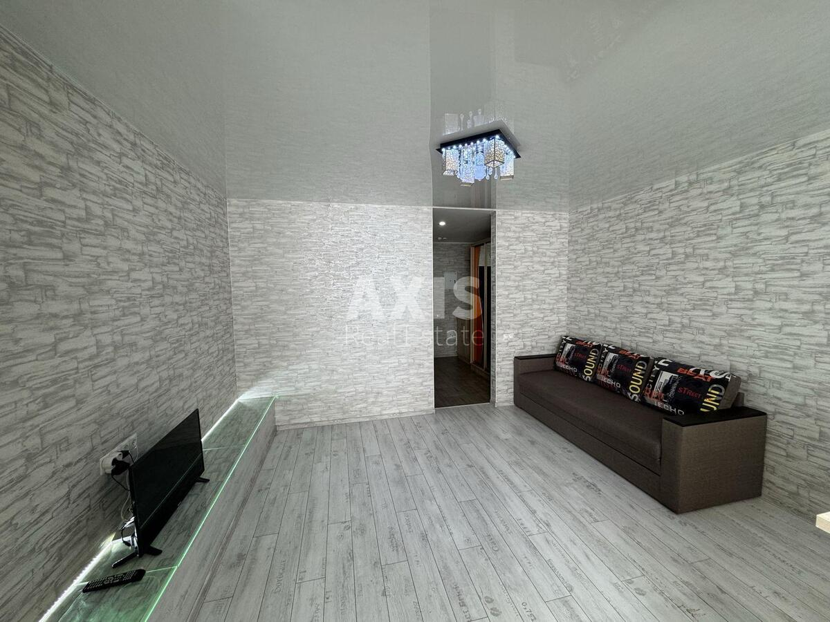 1к квартира ул. Семьи Кульженков 33568627