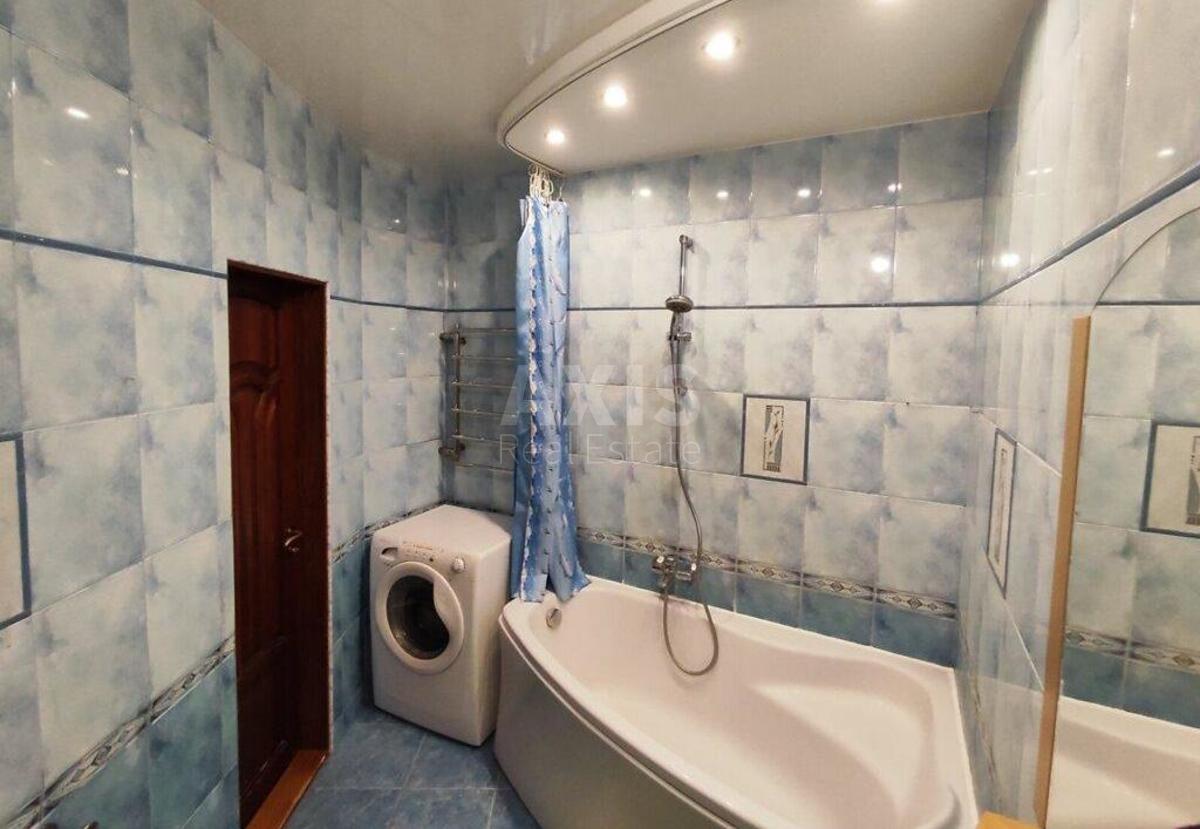 1k apartment vul. Myloslavs'ka 44