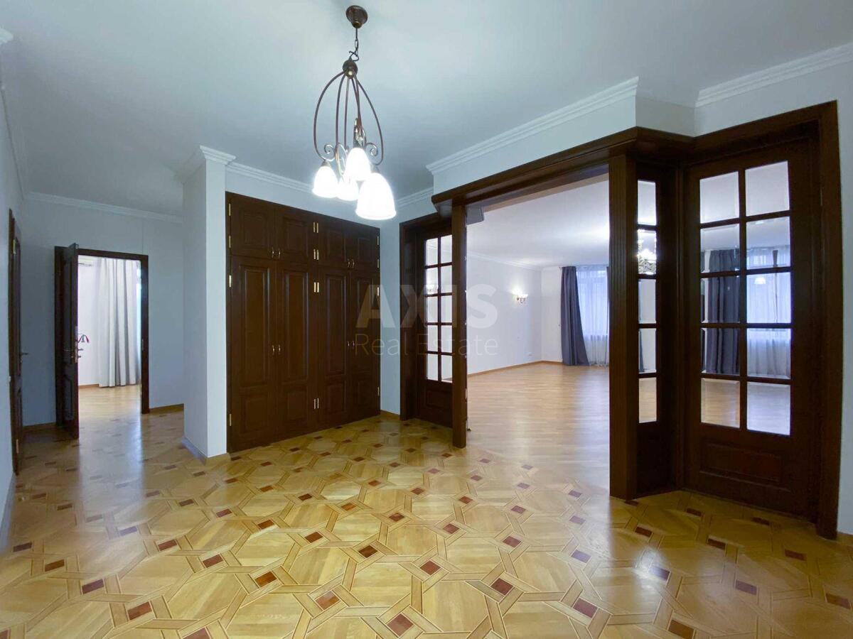 4k apartment vul. Kudrjavs'ka 13/197