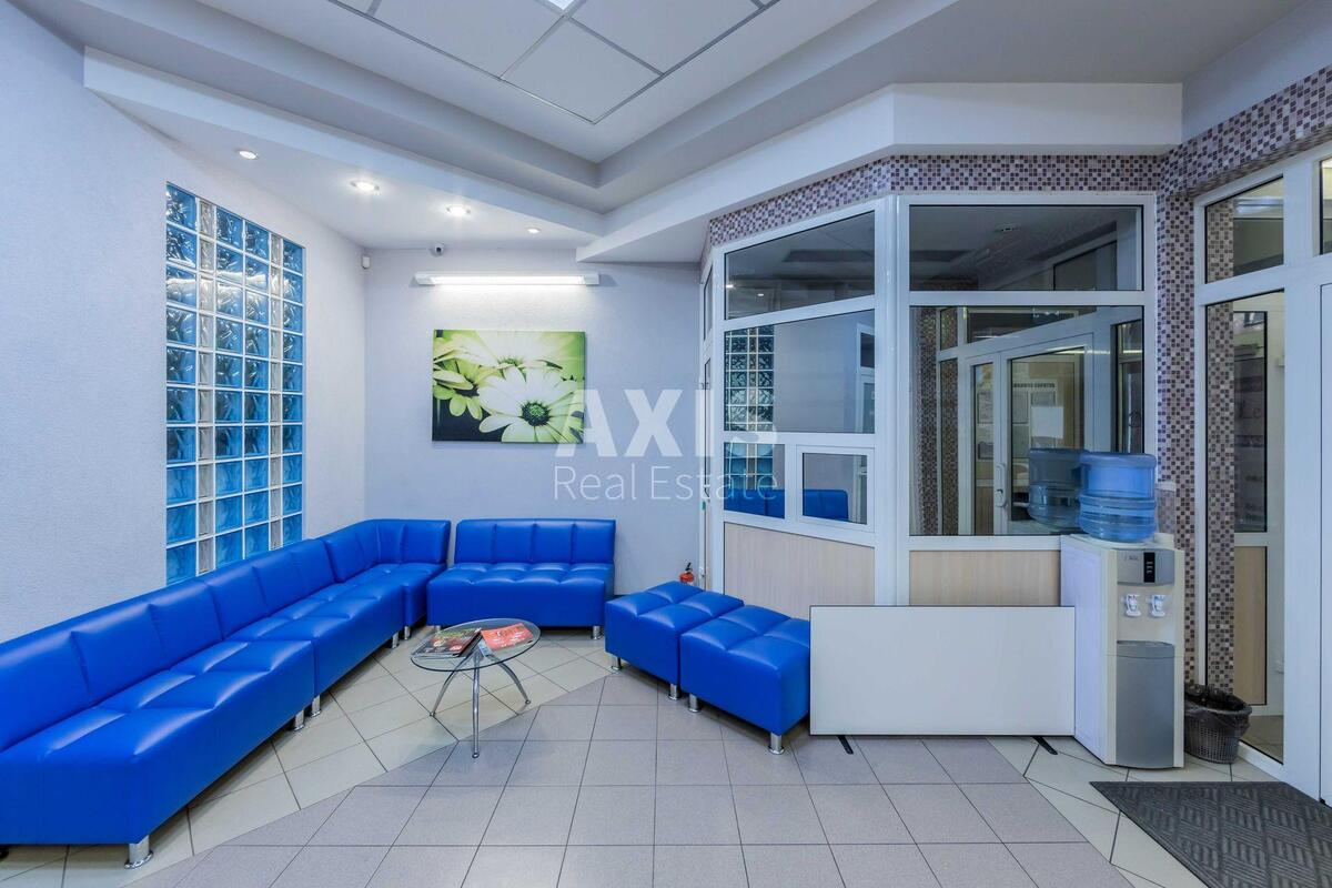 Об'єкт торгівлі вул. Сирецька 32, 358м2571940