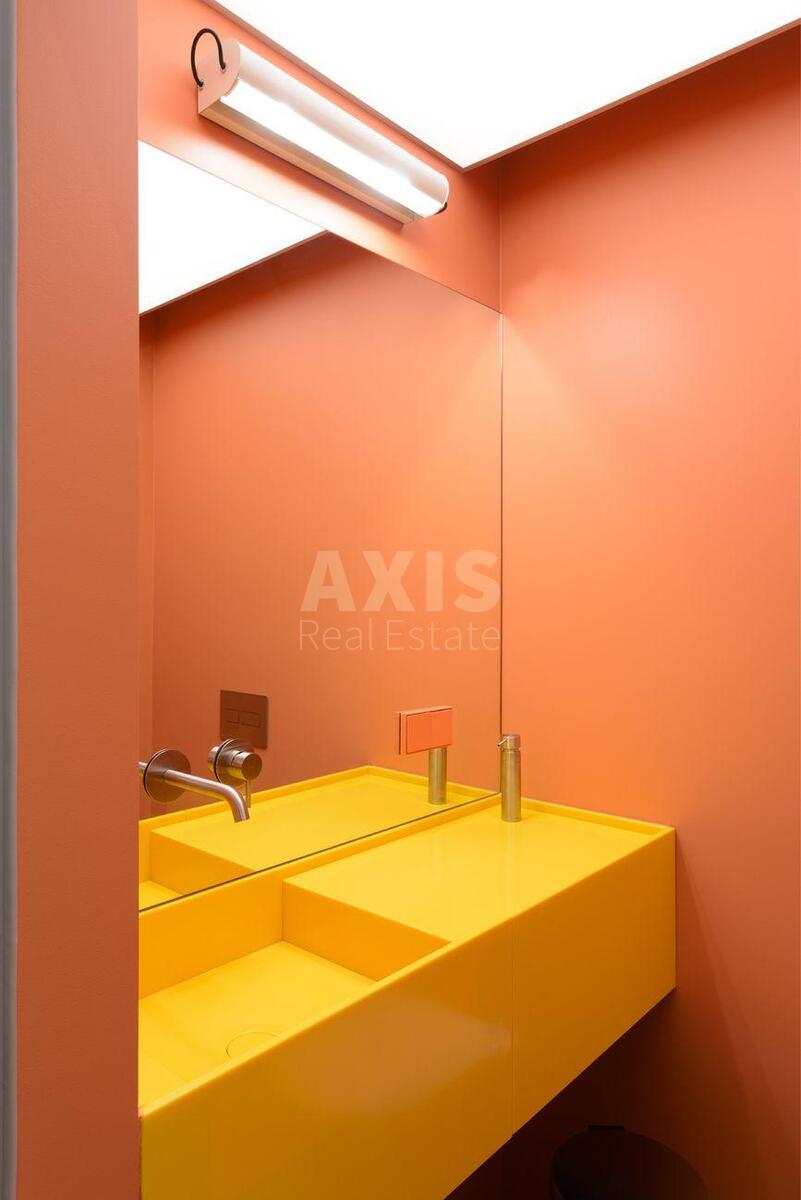 Office vul. Zhyljans'ka 5/60, 100m210