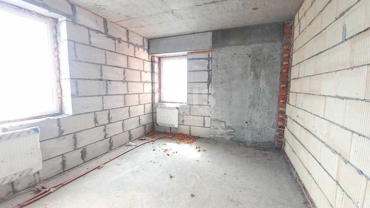 3k apartment vul. Revuc'kogo 95