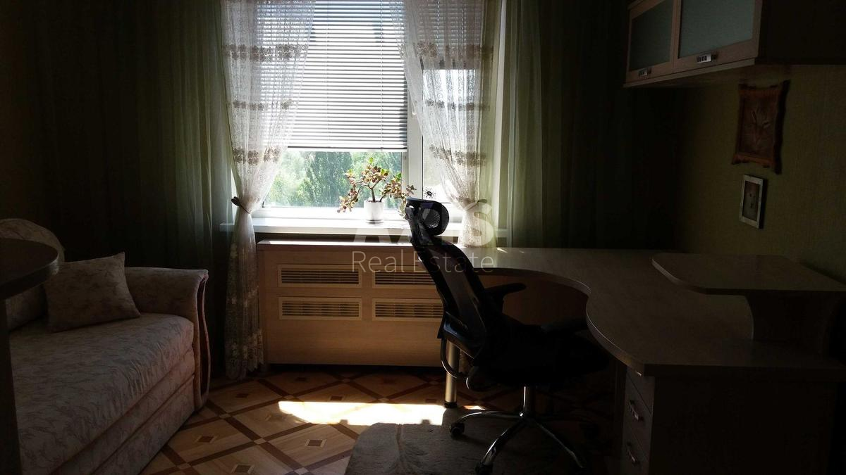 2k apartment vul. Pryozerna 127