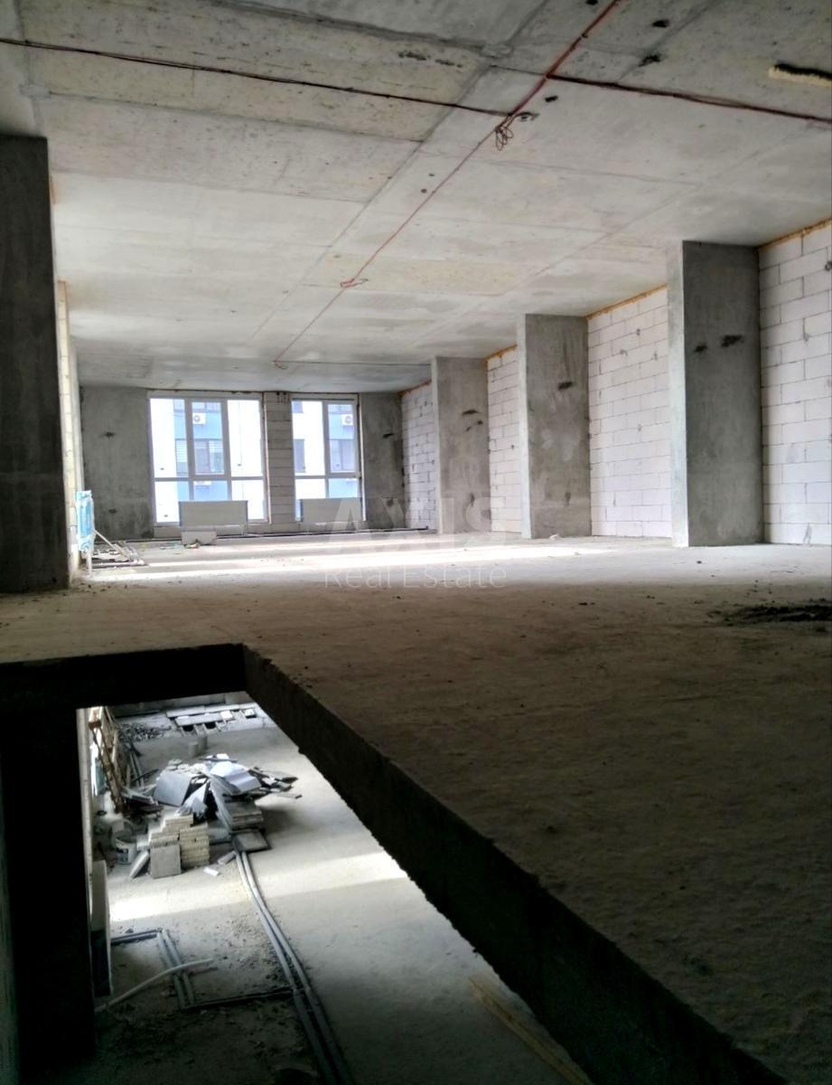Office vul. Central'na 21Б, 380m2598112