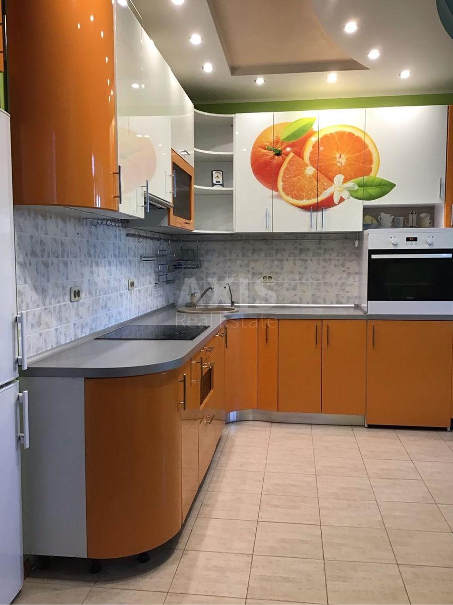 1k apartment prov. Feodosijs'kyj 14