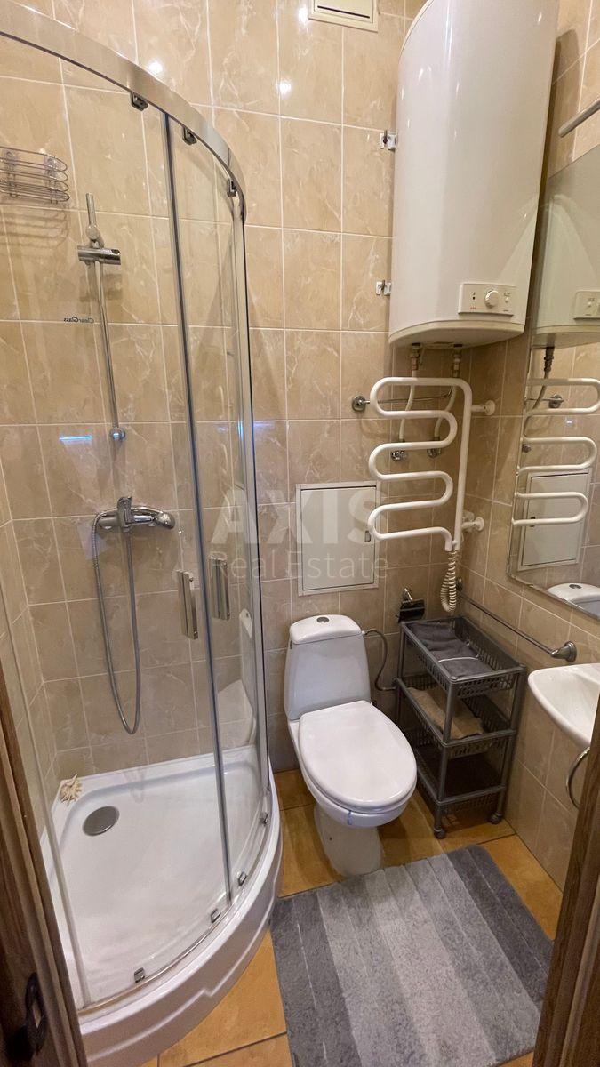 1k apartment vul. Volodymyrs'ka 199