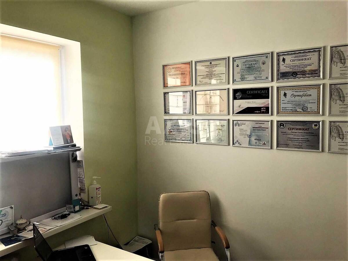 Объект торговли пр-т Героев Сталинграда 48, 105м24