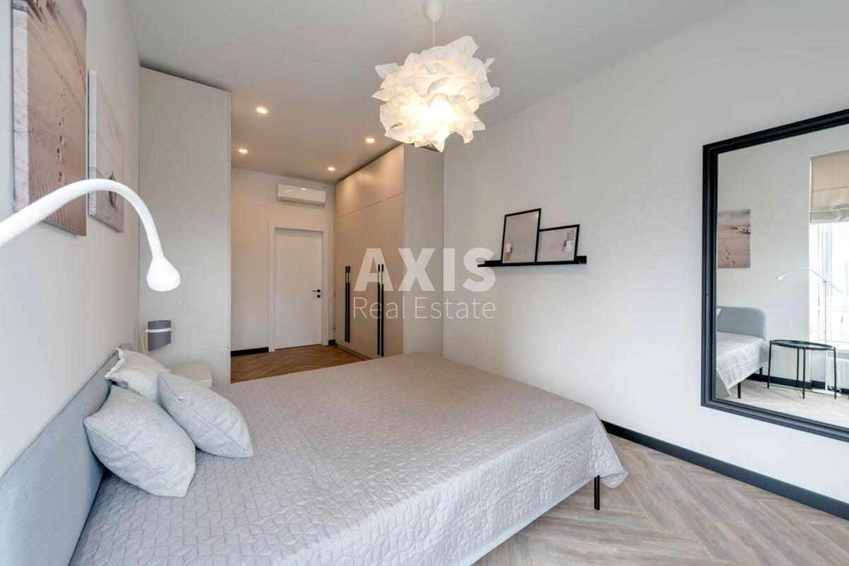 3k apartment vul. Vasylya Tyutyunnyka 37/16100016