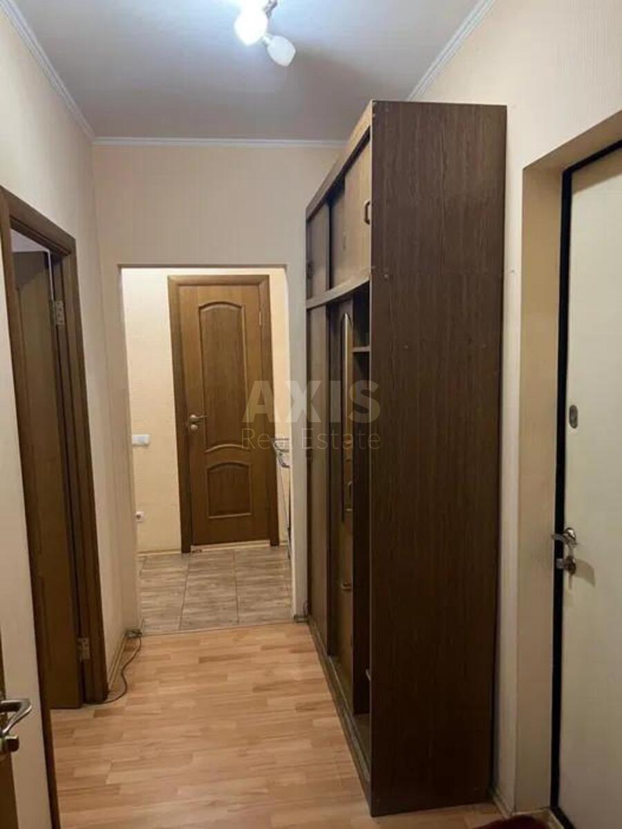 2k apartment vul. Ahmatovoi' Anny 195640511