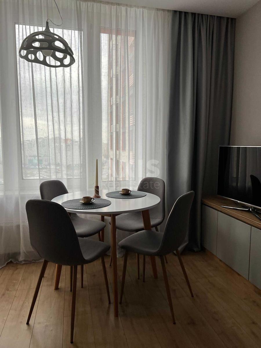 2k apartment nab. Dniprovs'ka 180