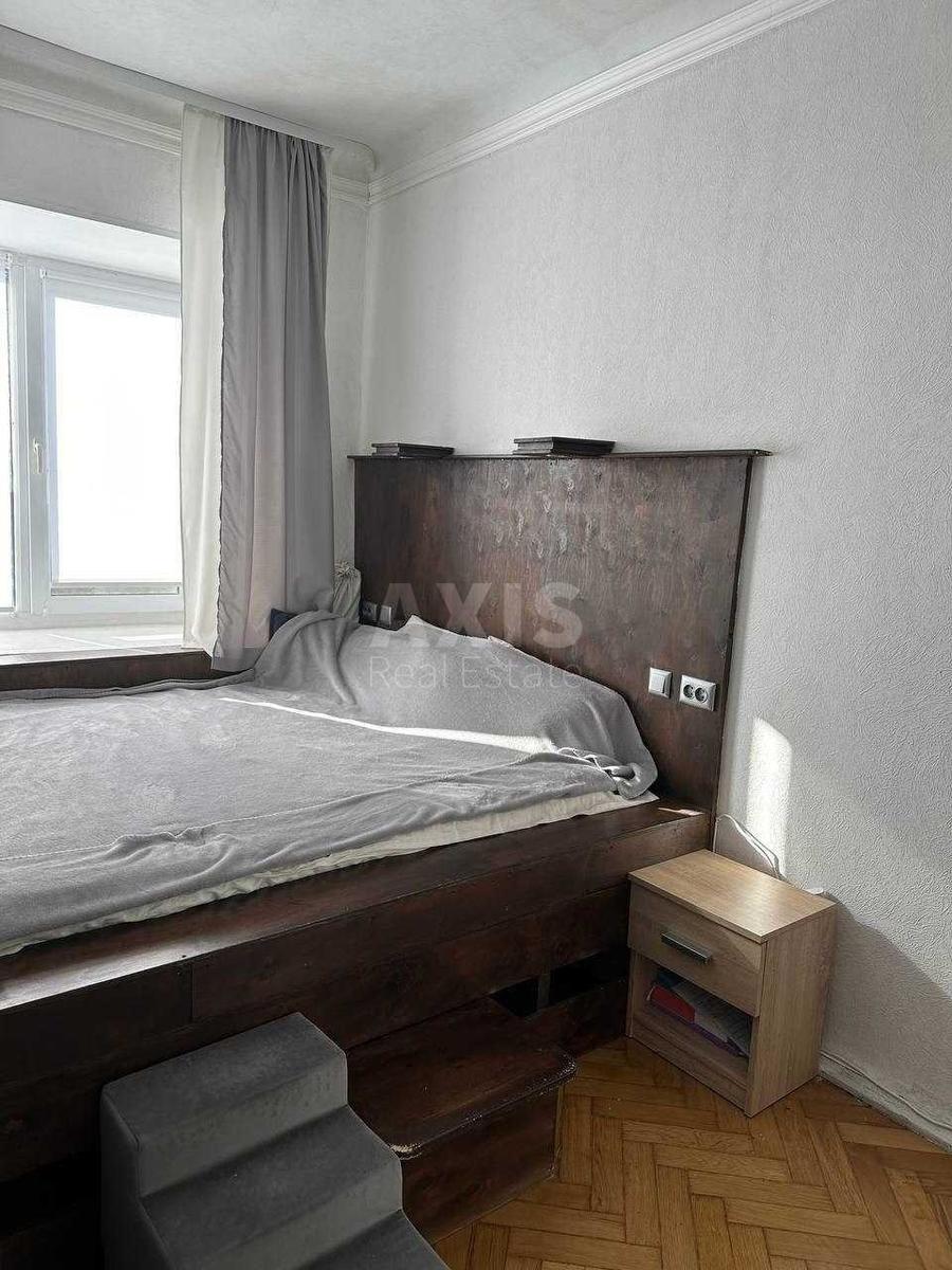 2к квартира ул. Саксаганского 121