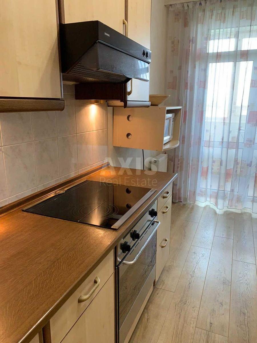 2k apartment vul. Kamjenjeva Komandarma 4А