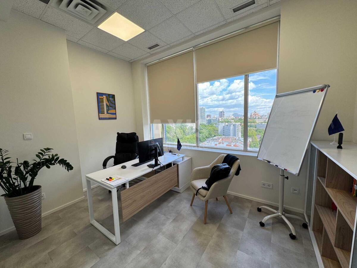 Office vul. Shovkovychna 42/44, 225m256621