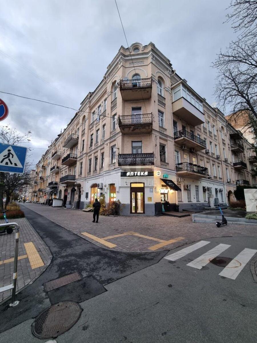 Офис ул. Хмельницкого Богдана 42, 70м261175