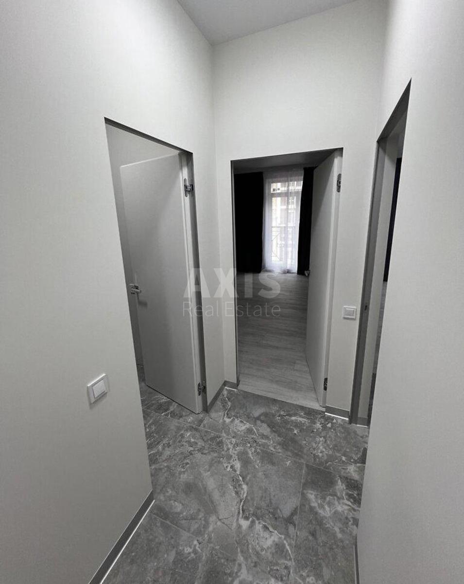 2k apartment vul. Myhajla Maksymovycha 244