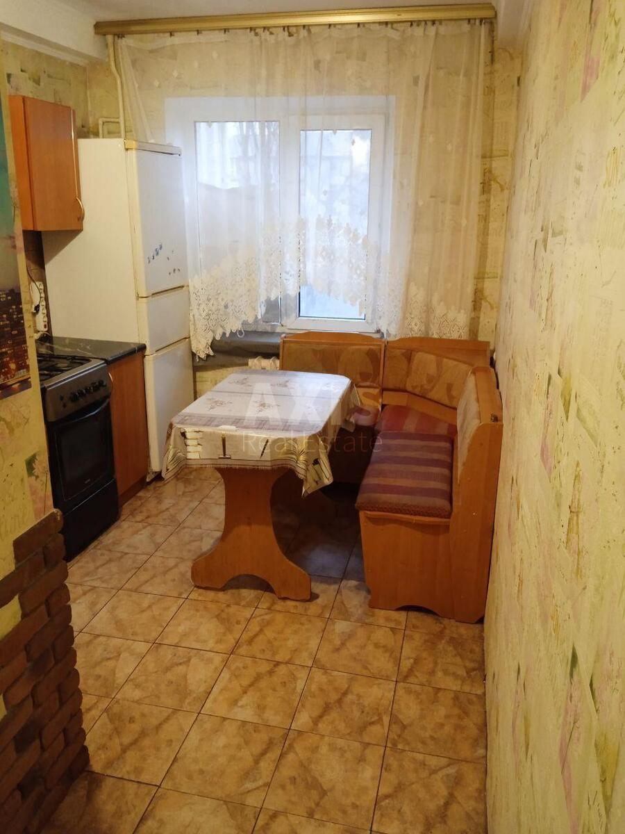 2к квартира бул. Перова 222