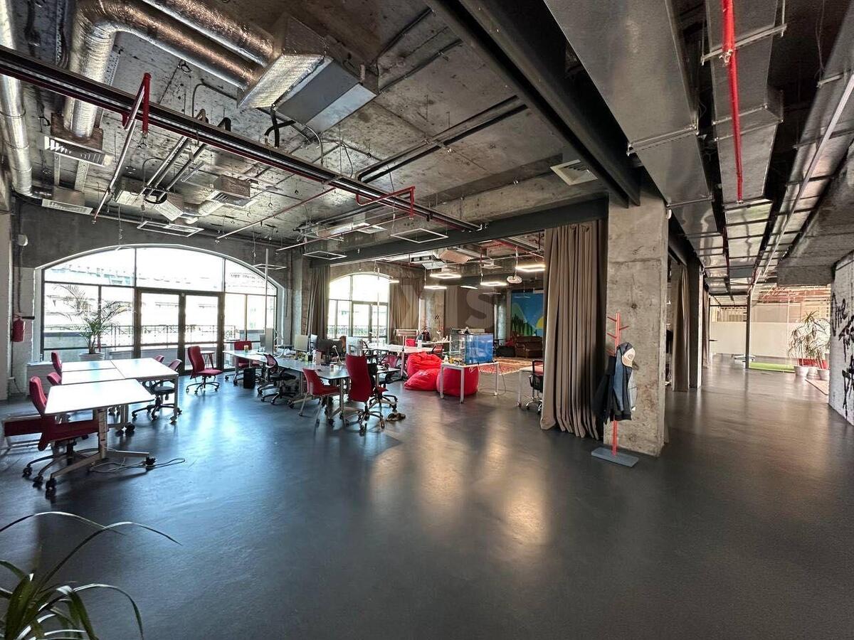 Office bul. Druzhby Narodiv 19, 520m2