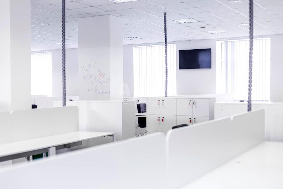 Офис ул. Пимоненко Николая 13, 576м2619222