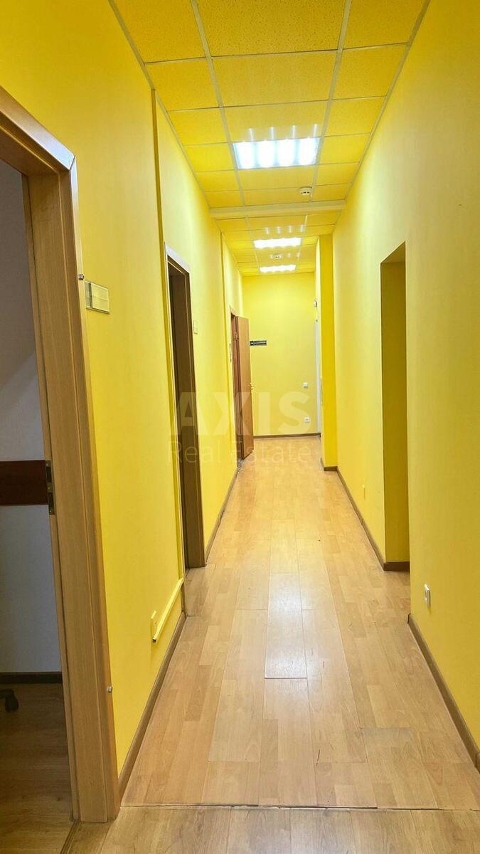 Office vul. Saksagans'kogo 125, 700m2621012