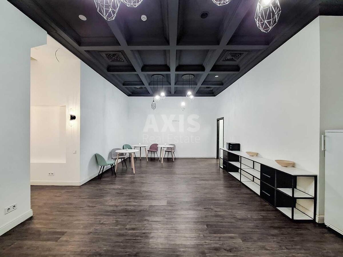 Office prov. Ohtyrs'kyj 7, 437m21