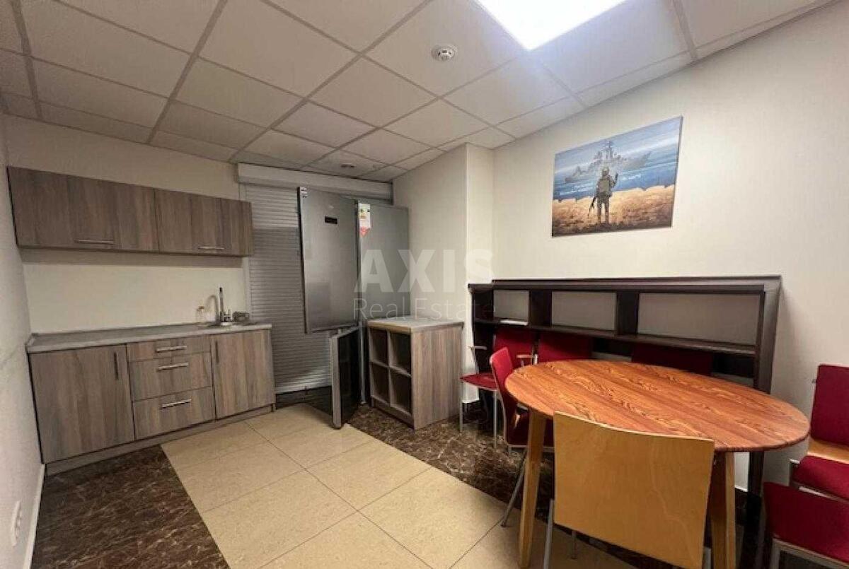 Office vul. Saksagans'kogo 40/85, 256m23