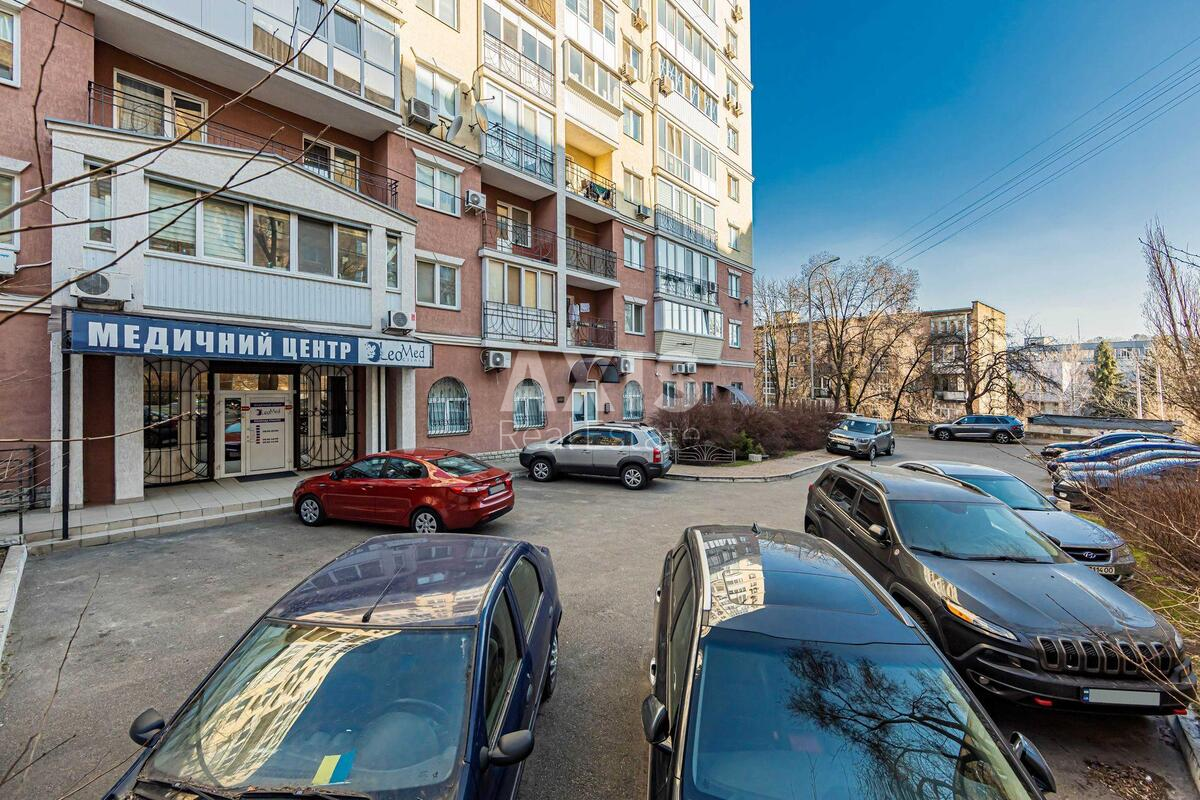 Объект торговли ул. Сырецкая 32, 358м2571941