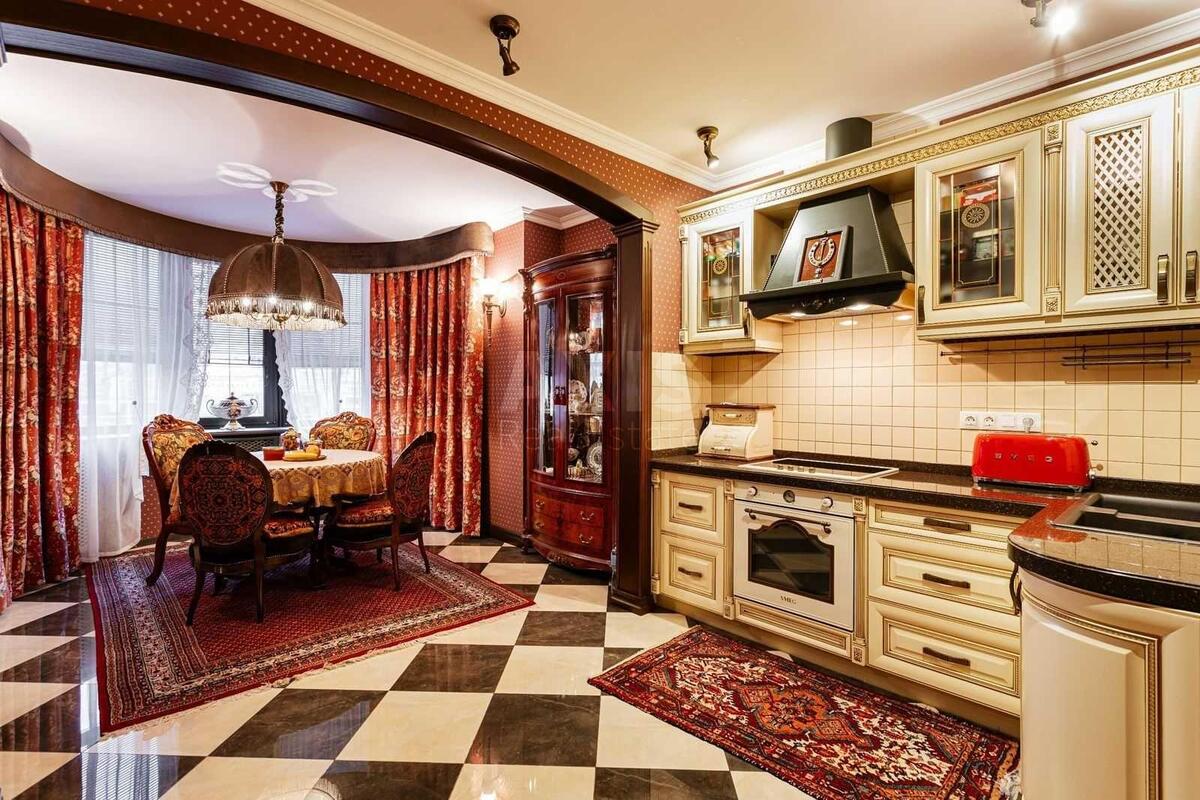 3k apartment vul. Turgenjevs'ka 30