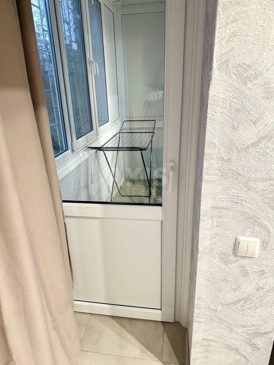 1к квартира пр-т Оболонский 376