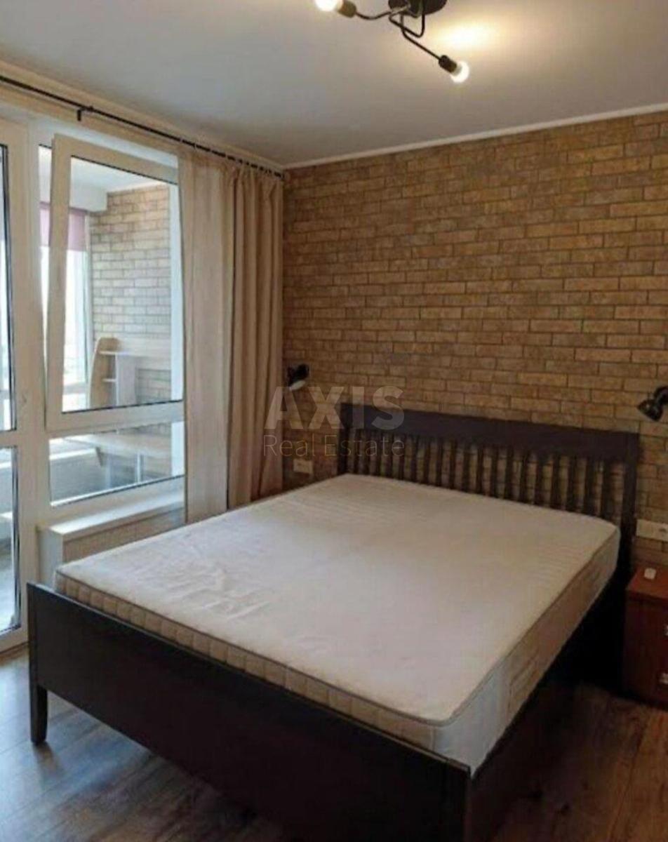 2k apartment vul. Dragomanova 40/3