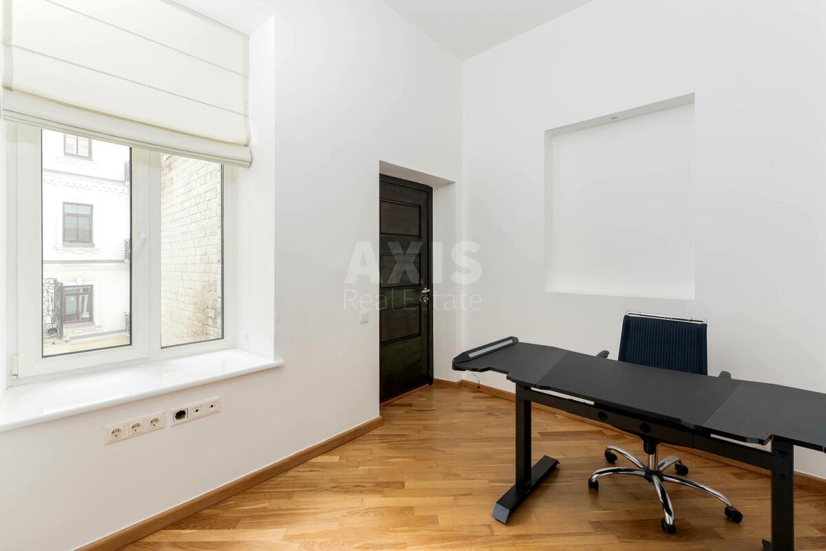 4k apartment vul. Kruglouniversytets'ka 6637446