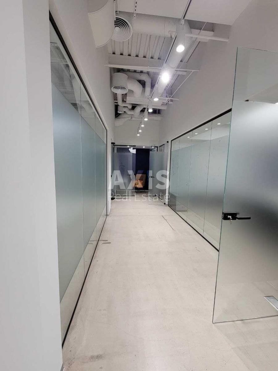 Office vul. Basejna 2А, 269m23